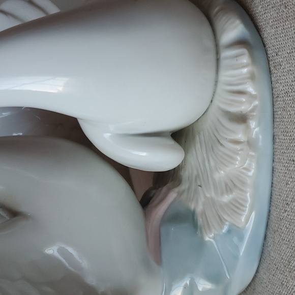 Lladro Doves Figurine - Picture 8 of 10